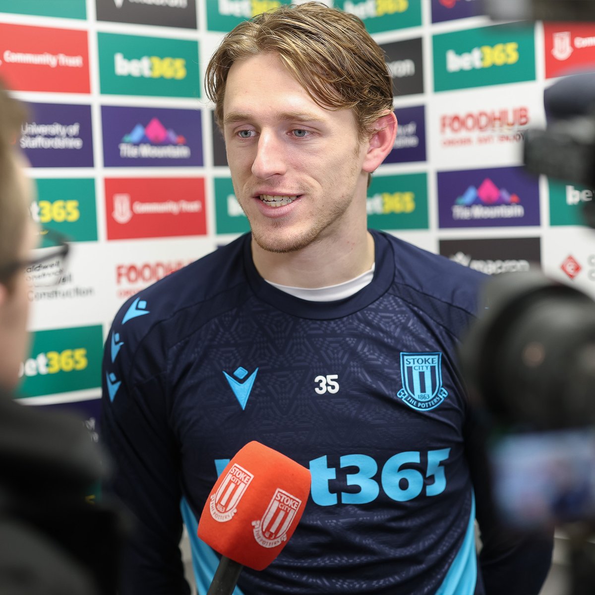 "Our fans were there for us today." Reaction from Wouter Burger ⬇️