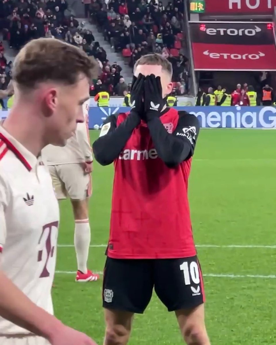This angle of Leverkusen's chance to win it in stoppage time against Bayern 😨