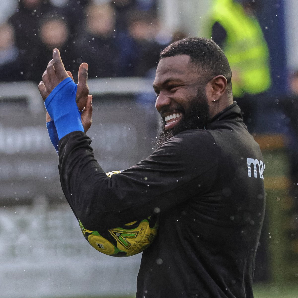 Sit down, relax, and feast your eyes on the Mr BillsPaid. hat-trick 🍿 #BTFC 🔹