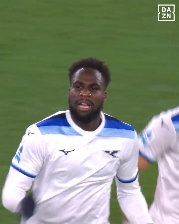 Dia spegne i sogni del Napoli 👀 Destro-sinistro, 𝘴𝘶 𝘶𝘯𝘢 𝘨𝘢𝘮𝘣𝘢 𝘴𝘰𝘭𝘢 🤯 ⚽️ #Dia #LazioNapoli #SerieAEnilive #DAZN