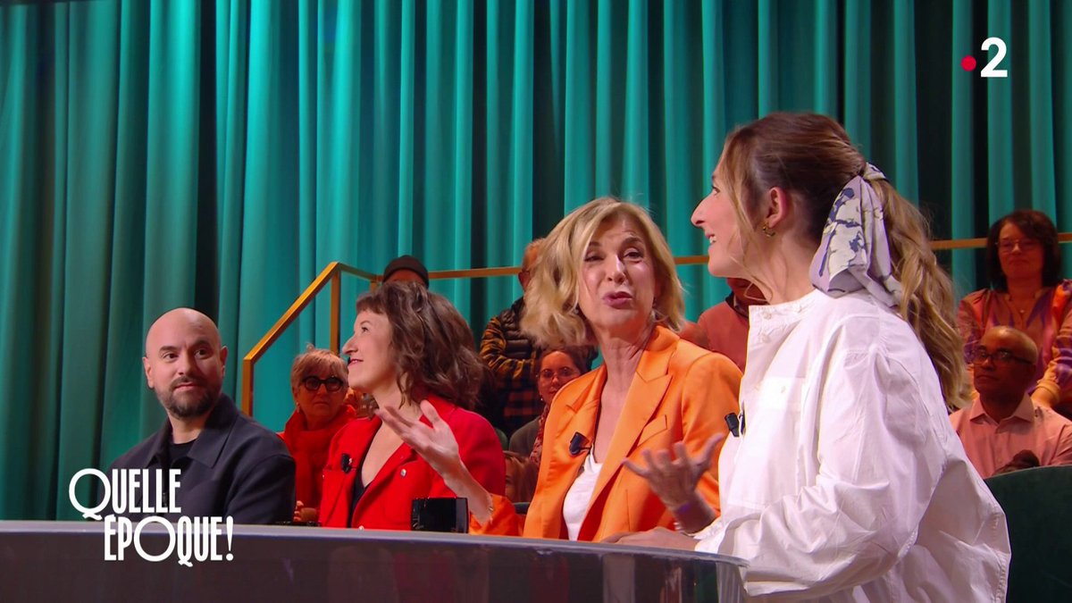 Au cœur de l'océan, seule face à l'immensité... Violette Dorange a capturé la beauté brute et les éclats de rire de son Vendée Globe 🌊✨ #QuelleEpoque France tv Léa Salamé