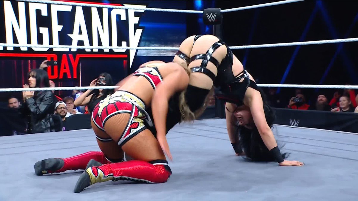 🔥 🔥 🔥 Stephanie Vaquer has found her groove! #VengeanceDay