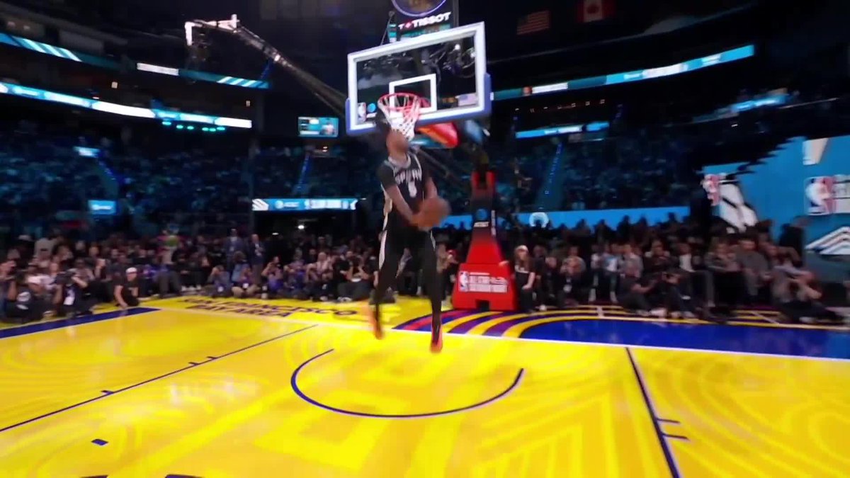 Stephon Castle with a POWERFUL 360 Windmill ‼️ He starts off the #ATTSlamDunk with a 47.2 ⭐️