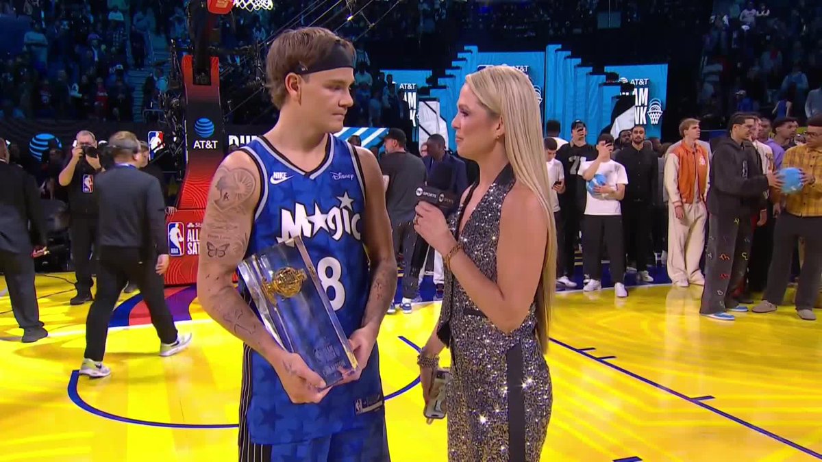 “We’ll see” 👀 Mac McClung on his future after his #ATTSlamDunk 3️⃣ Peat, when asked by Allie LaForce 🎙️