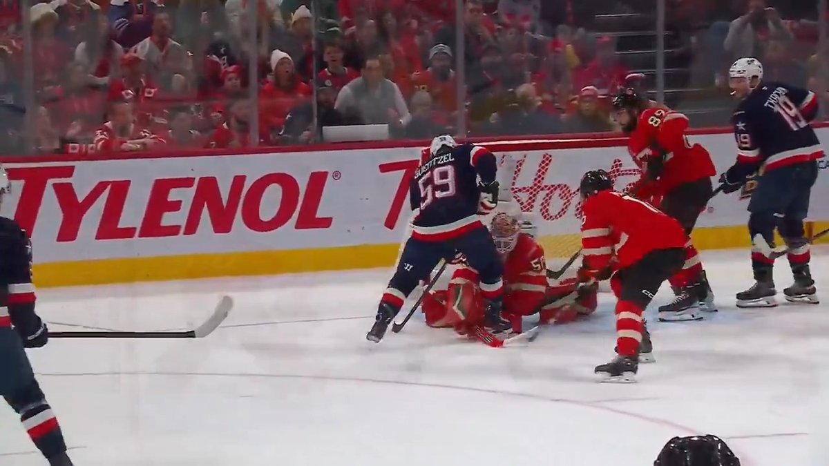 🎥 | Connor McDavid scored early and Jordan Binnington made 20 saves, but 🇨🇦 dropped a 3-1 decision to 🇺🇸 at the #4Nations Face-Off. 🎥 | Connor McDavid marque tôt, Jordan Binnington bloque 20 tirs, mais le 🇨🇦 s’incline 3-1 devant les 🇺🇸 à la Confrontation des 4 nations.