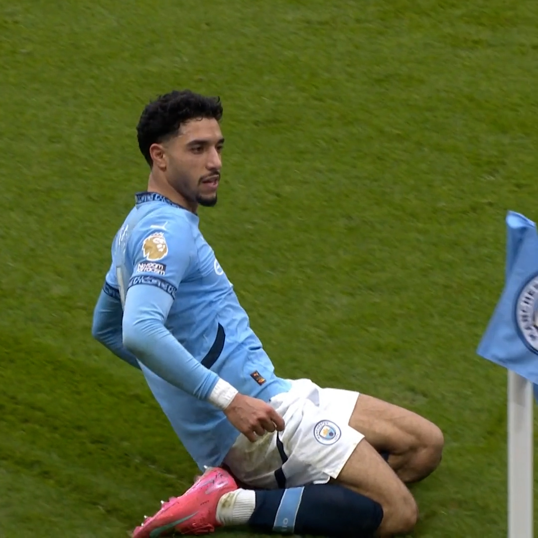 Ederson 🤝 Omar Marmoush Combining for our Sure UK & Ireland Move of the Match 💫