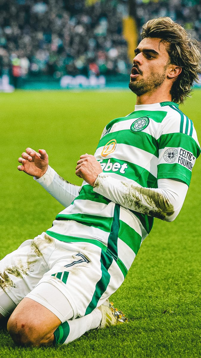 ✨ Jota’s homecoming goal! #CELDUTD | #CelticFC 🍀