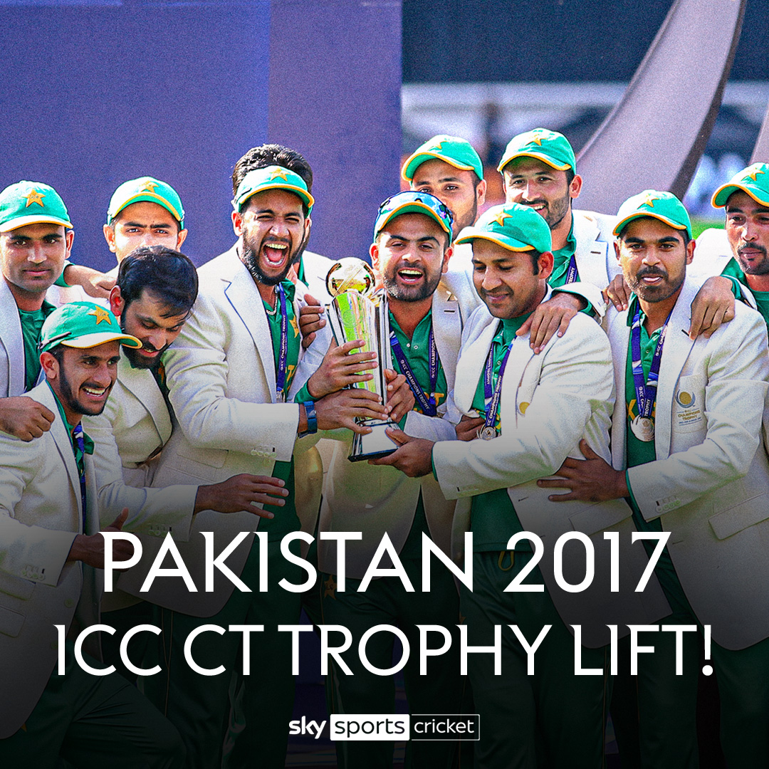 Flashback to Pakistan's Sarfaraz Ahmed lifting the 2017 ICC Champions Trophy! 🇵🇰🏆