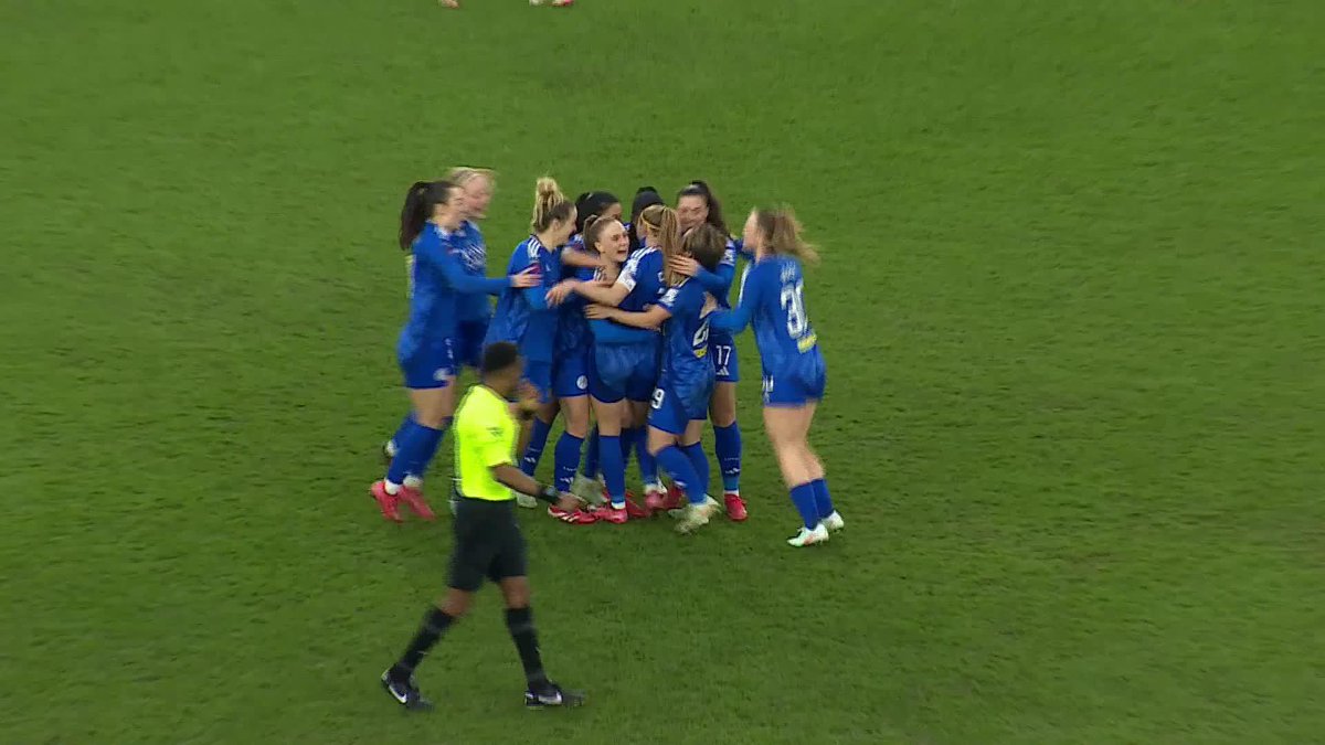 CAYMAN THAT IS STUNNING! 🤩 #BarclaysWSL LCFC Women