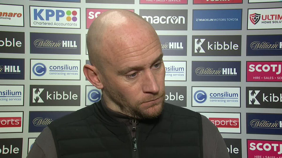 "There was a lot of decisions in the game that I don't think I agree with." 🗣️ Hibernian Football Club Head Coach David Gray speaks on today's game against St Mirren and gives his thoughts on the refereeing performance 🥬 #STMHIB