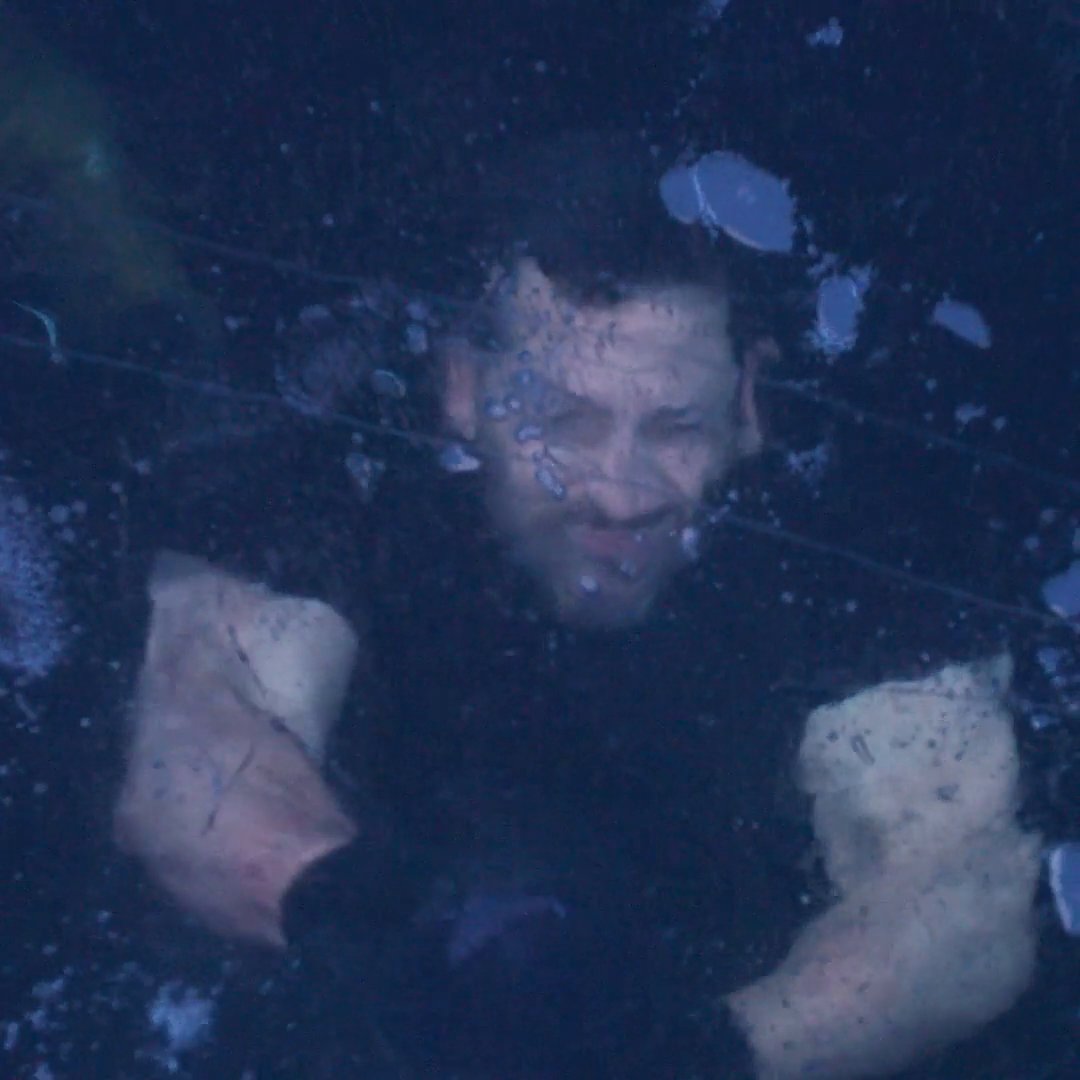 ʇdɯǝʇʇɐ ʇou op ƃuᴉddoɹp ɹǝlᴉɐɹʇ 2.18.25 David Blaine