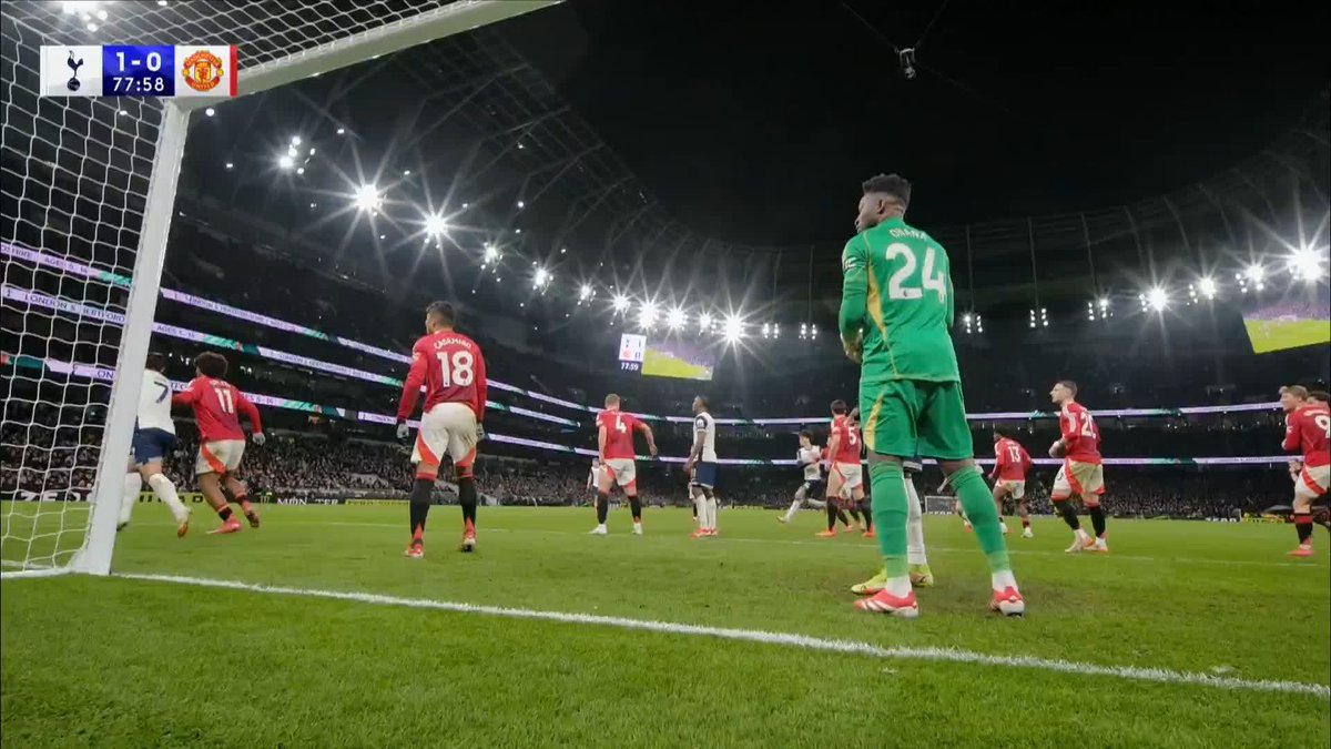 Onana denies Dejan Kulusevski from close range! 🧤