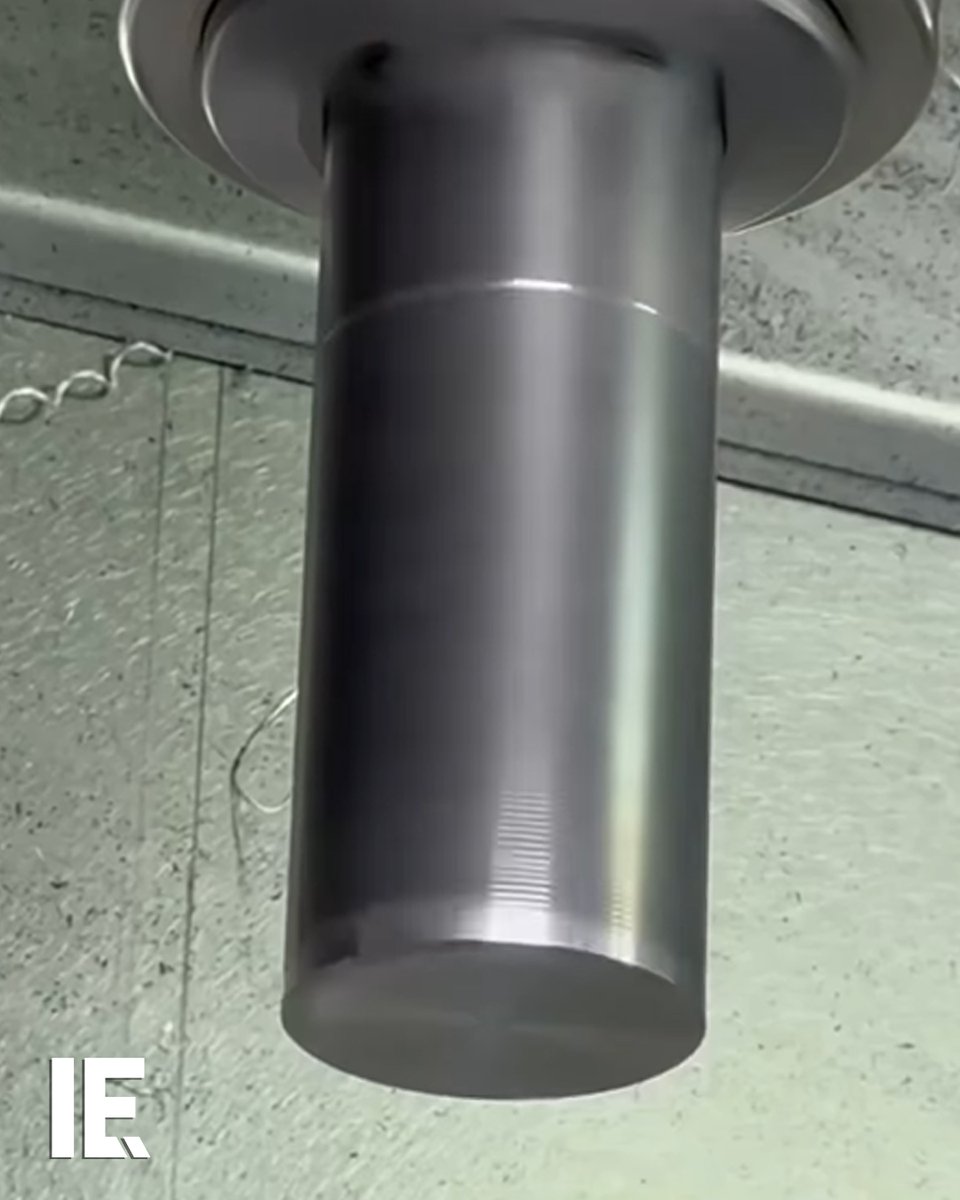 Have you ever wondered how metal is shaped? 📹: Instagram / Lol.cnc.china