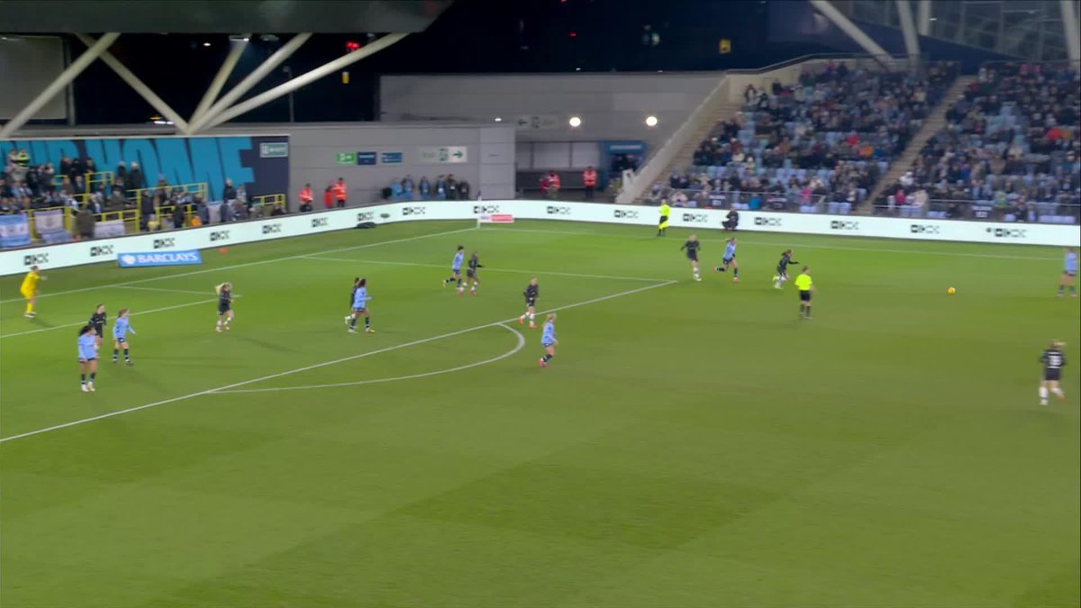 Gracie Prior, that is OUTRAGEOUS. 😲 Manchester City Women #BarclaysWSL