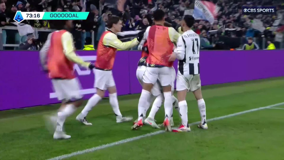 RANDAL KOLO MUANI HOW DID YOU JUST DO THAT?! 😱 ASSIST OF THE SEASON 🤯
