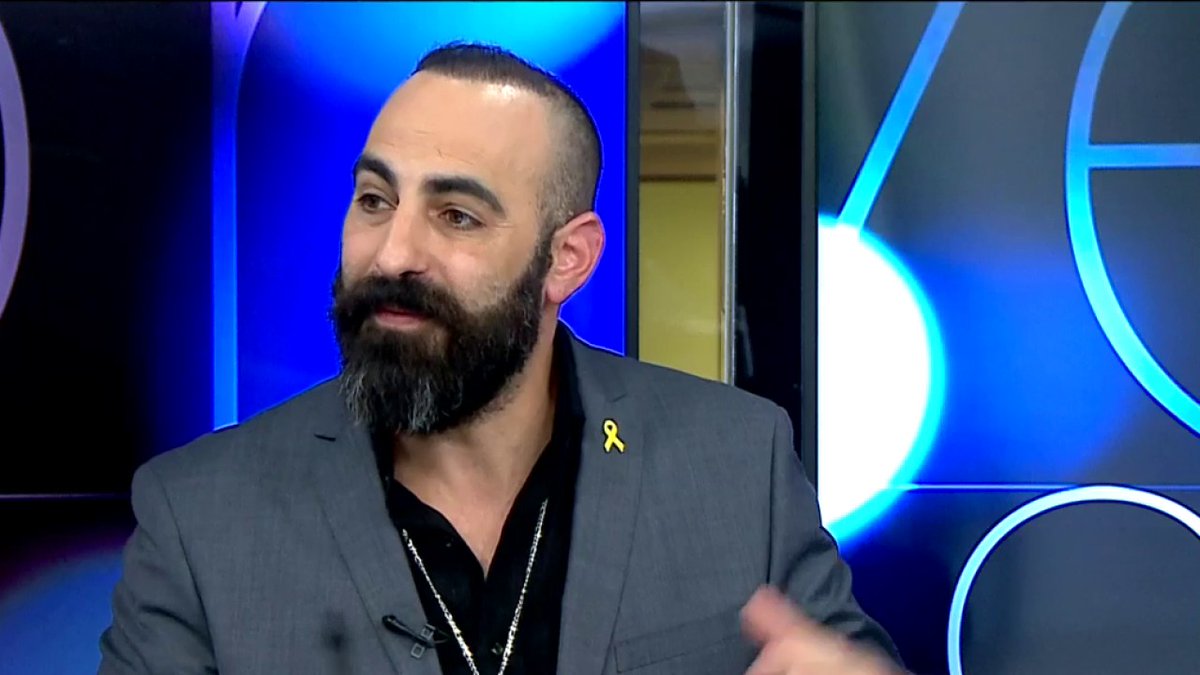"Je remercie le BDS qui, en tentant d'annuler mes spectacles, parle de moi et me fait vendre plus de billets. Ces antisémites devraient avoir honte d'eux- mêmes car ils permettent à un Juif de gagner plus d'argent" Yohay Sponder, l'humoriste israélien qui fait du soft power