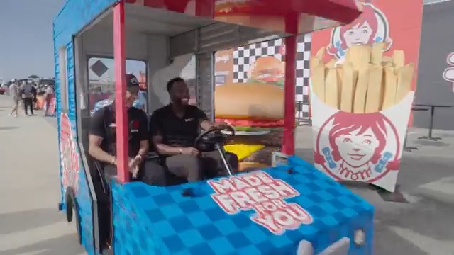 #ad This weekend, fans and Hélio Castroneves were able to experience how Wendy’s provides the freshness to Daytona. #FreshNeverFrozen