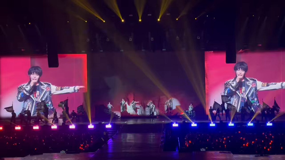 lowkey obsessed with doyoung after the concert like his voice was already amazing before but his musical training really really brought his voice to the NEXT LEVEL...