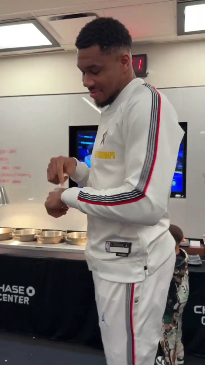 Giannis loves Dame bro