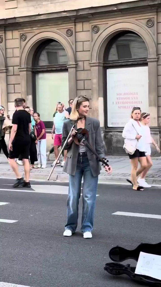 🎻🌷 Beautiful !