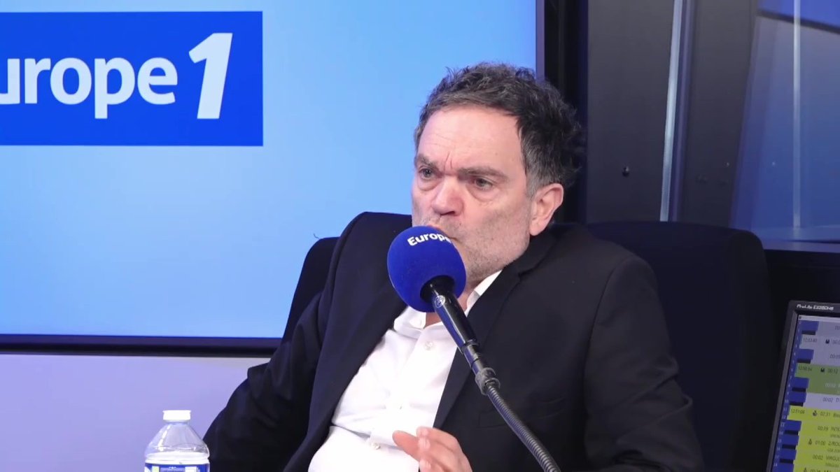 "On est à 2 millimètres d'une guerre mondiale (...) Libération se tire une balle dans le pied" Yann Moix réagit à la Une de Libération #PascalPraudEtVous Pascal Praud #Europe1