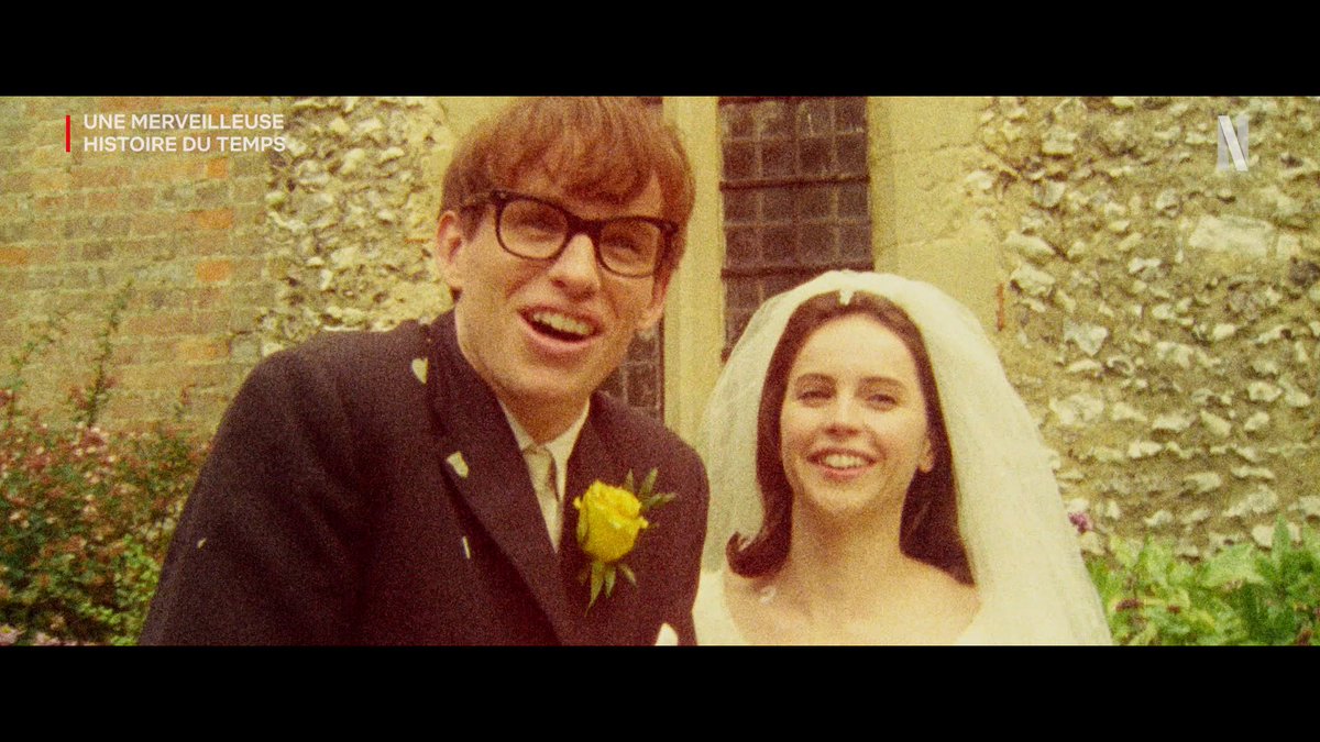 En explorant les mystères de l’espace, un célèbre physicien découvre l’amour et la théorie la plus fondamentale de l'univers. Le film UNE MERVEILLEUSE HISTOIRE DU TEMPS, sur la vie de Stephen Hawking, c’est dispo.