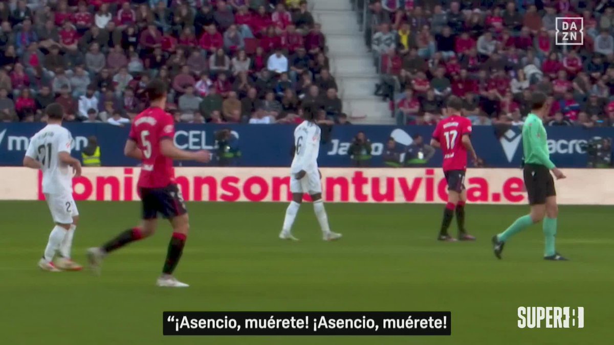 Los cánticos de un sector de El Sadar contra Raúl Asencio #Super8