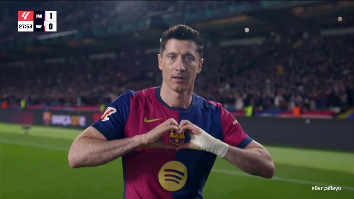 LEWANDOWSKI GIVES BARCA THE LEAD FROM THE SPOT TO PUT BARCELONA TOP OF THE TABLE AS IT STANDS 🔥