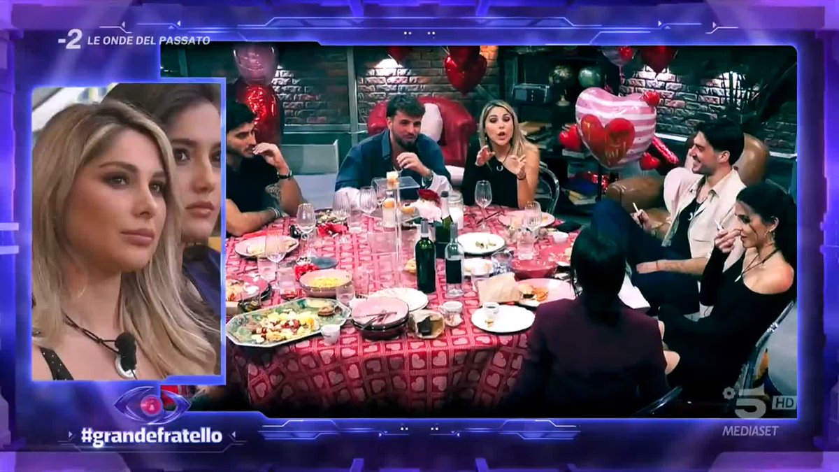 L'atmosfera romantica della cena di San Valentino non ha placato i nostri inquilini e ha lasciato spazio a un duro scontro 🔥 #GrandeFratello