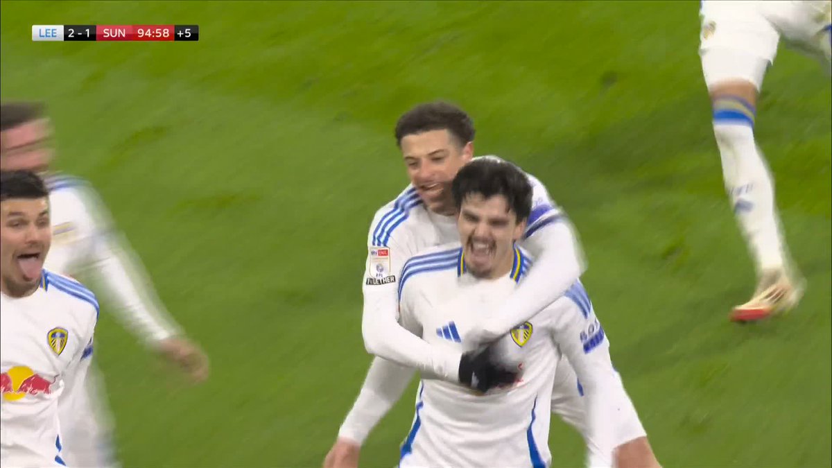 WOW! Pascal Struijk completes the comeback for Leeds in the 95TH MINUTE 😱