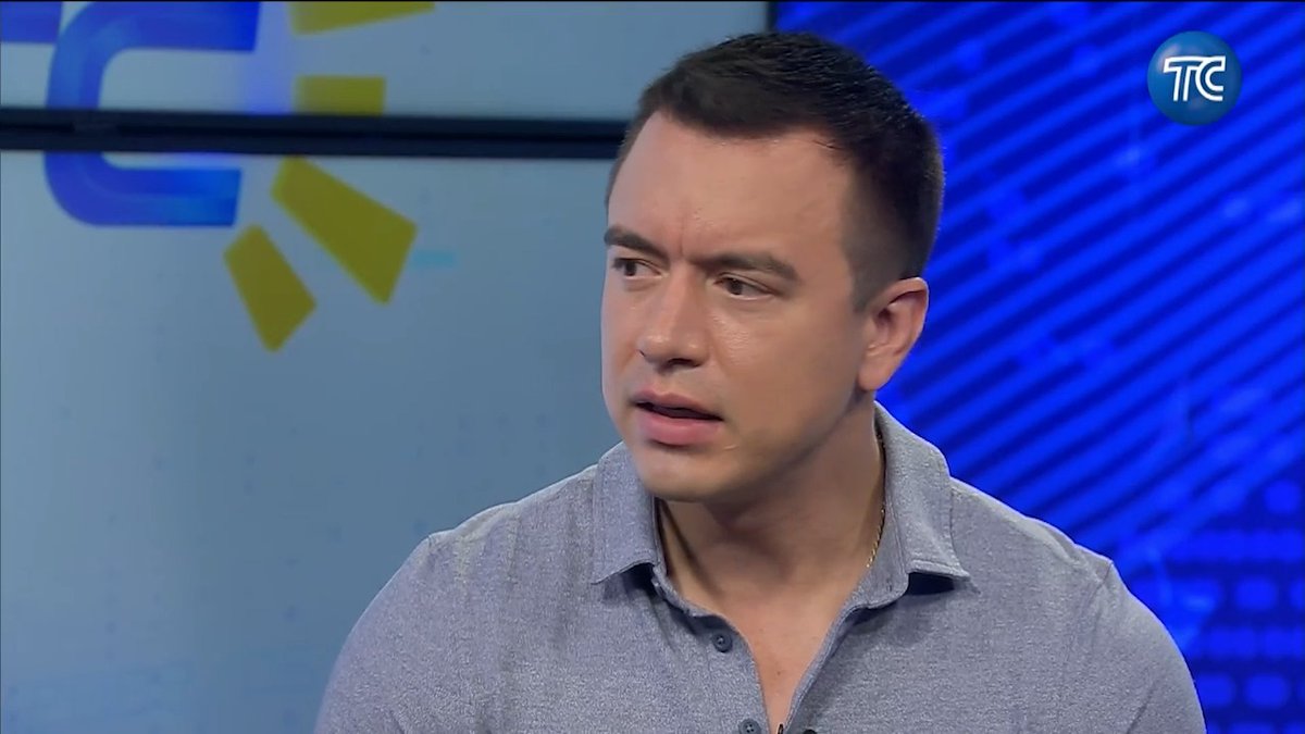 El presidente Daniel Noboa aseguró que Ecuador enfrentó su peor crisis en 2023 y que su gobierno ha trabajado constantemente para combatirla. Destacó que el crimen organizado mueve más de 30 000 millones de dólares al año a través del tráfico de drogas, armas y minería ilegal, y que la lucha contra estos grupos es una guerra permanente. Además, informó que se han establecido acuerdos de cooperación internacional con Estados Unidos, Canadá, Argentina y Brasil, y reafirmó que el Gobierno ha denunciado a jueces corruptos. Más noticias en