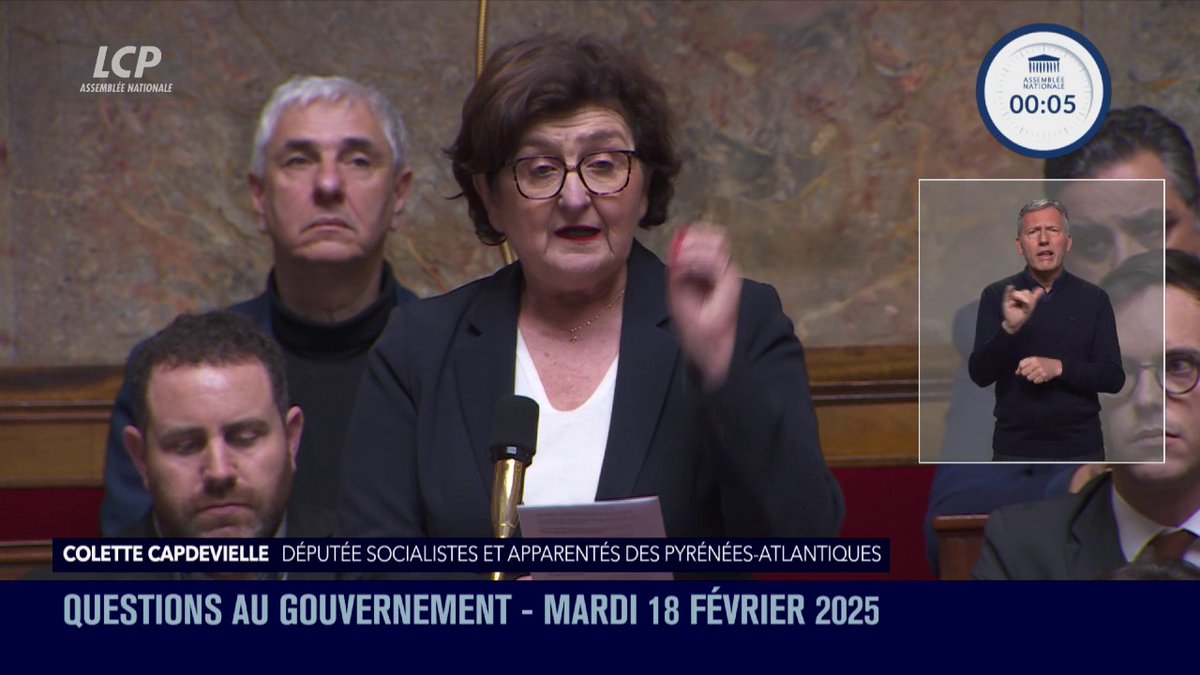 Affaire Bétharram : "Le juge d'instruction Christian Mirande affirme vous avoir rencontré longuement (...) Ce juge a-t-il menti ?", demande Colette Capdevielle, qui interpelle François François Bayrou "les yeux dans les yeux". #DirectAN #QAG