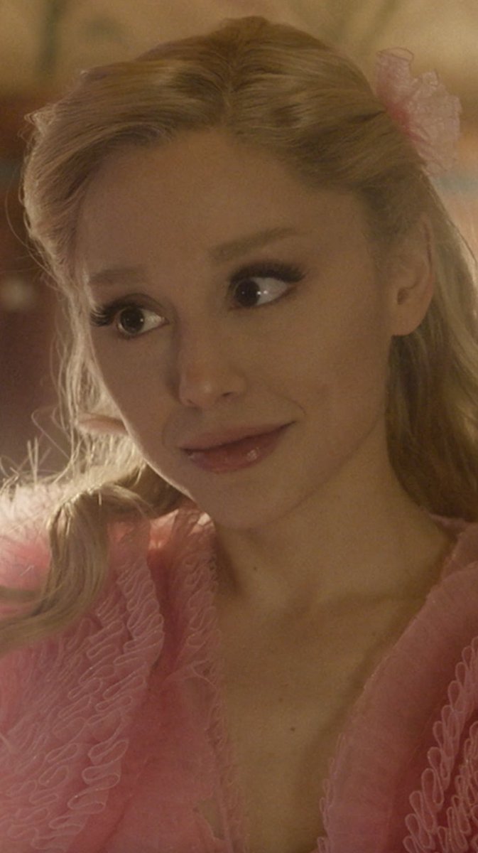 Academy Award nominee Ariana Grande discovers the balance between Glinda's comedy and humanity. 🩷