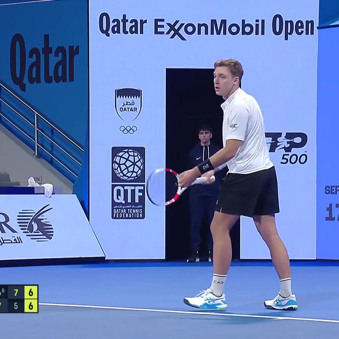 An intruder on court 😂 #QatarExxonMobilOpen
