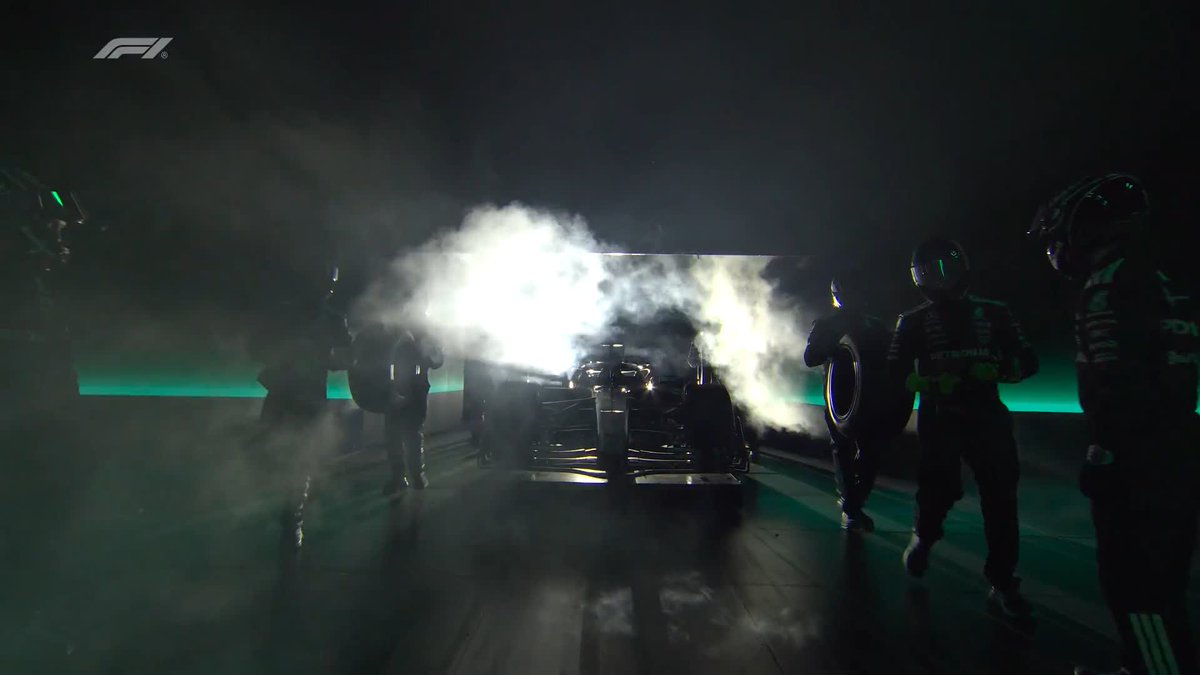Mercedes make their bid to return to the top in 2025... and this is how they'll look 👀 #F175LIVE Mercedes-AMG PETRONAS F1 Team