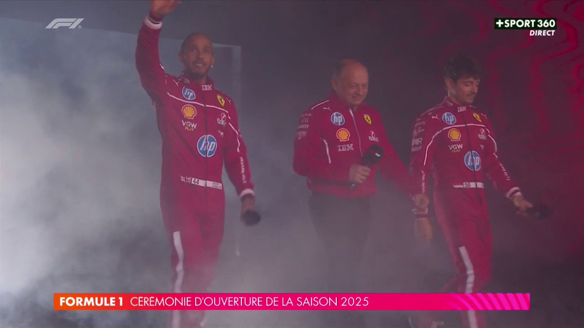 LA NOUVELLE FERRARI DE CHARLES LECLERC ET LEWIS HAMILTON ! 🔴 Le septuple Champion du Monde fait son apparition sur scène en rouge ! Et la voiture aura cette année beaucoup de blanc, vous validez ? #F1