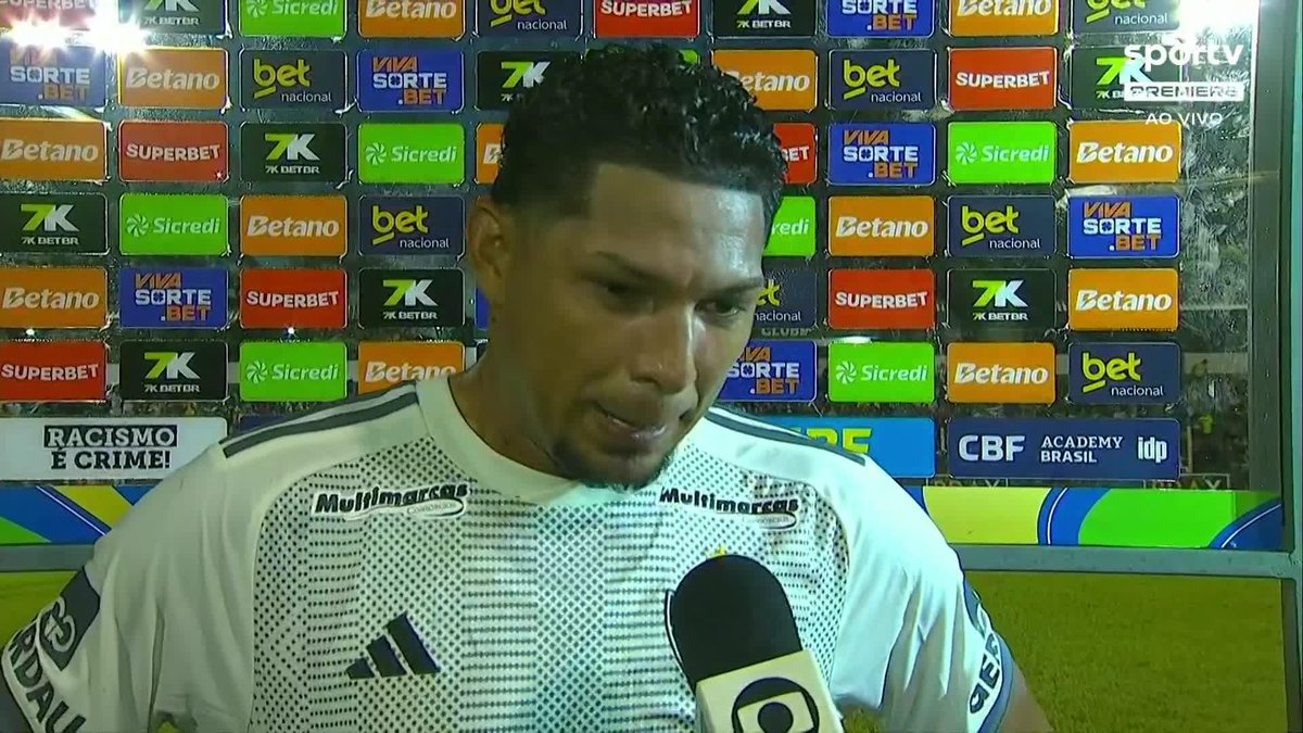 "Com todo o respeito, peço até desculpa à equipe adversária, mas não tem condição de jogar num campo desse." 🎙️ Rony, no intervalo de Tocantinópolis x Atlético-MG. 🎥 sportv | Premiere | ge