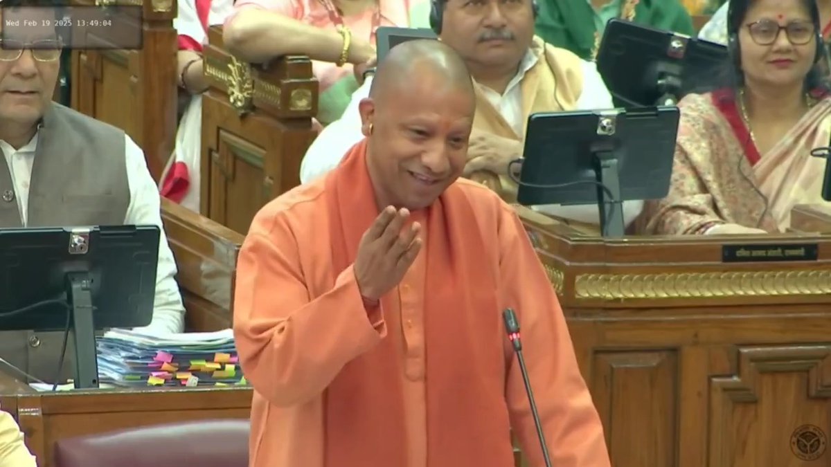अच्छे कार्य का विरोध करना समाजवादियों का संस्कार है... जिन्होंने रात में चुन-चुन के बस्तियों को लूटा, वही नसीब के मारों की बात करते हैं...