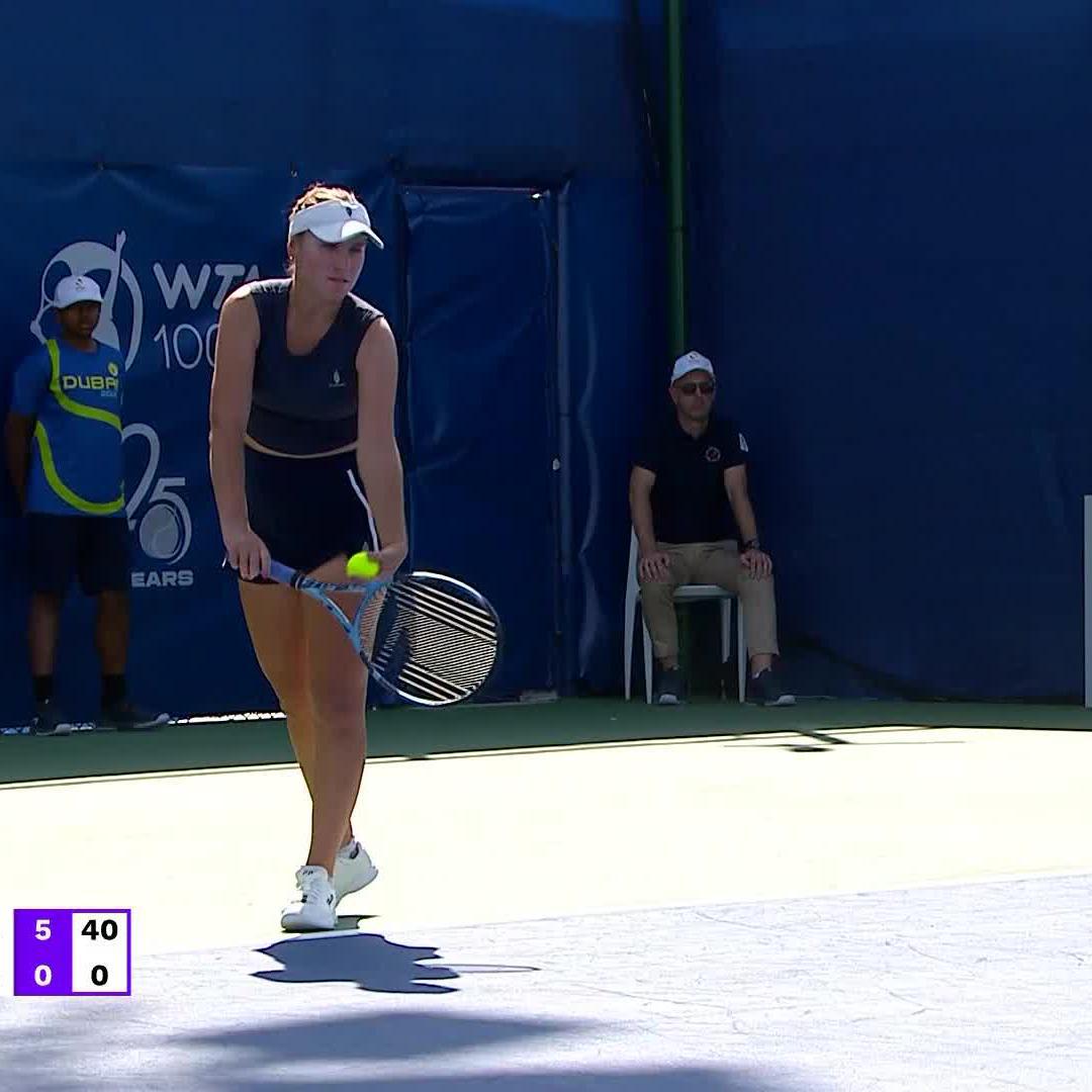 Clinical 🔥 @sofiakenin takes out the defending champion Paolini 6-4, 6-0! #DDFTennis