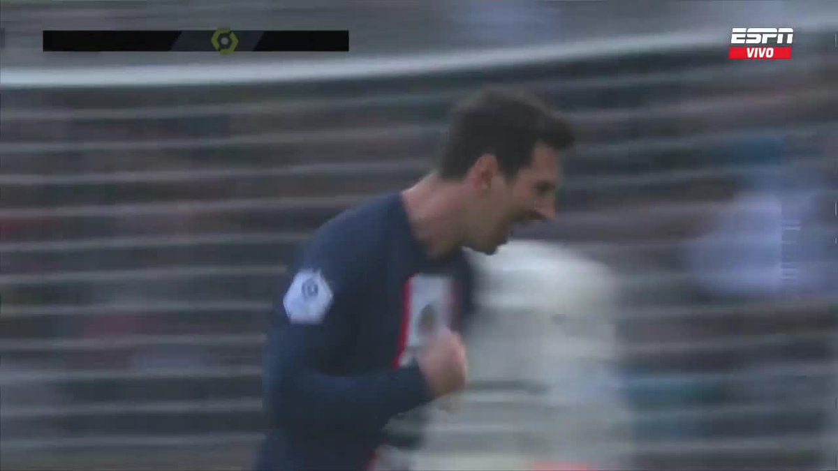 Hace dos años: PSG venía de una racha de 3 derrotas consecutivas. 3-3 vs. Lille, min' 94. Messi hizo esto.