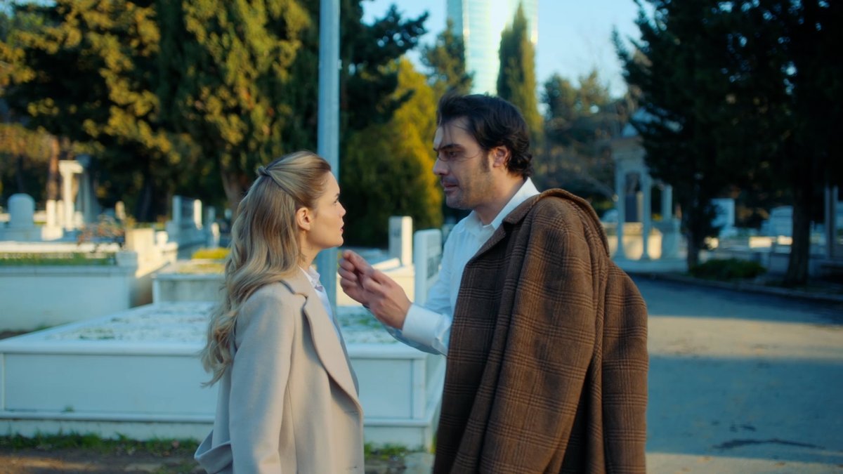 Yani sen de beni seviyorsun öyle mi? Sevmek nedir biliyor musun sanki? #AnnemAnkara