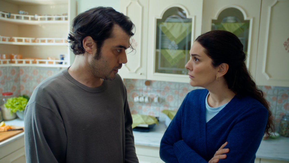 “Her seferinde bunlar yerine başkaları yatmış içeride…” #AnnemAnkara Kanal D BKM