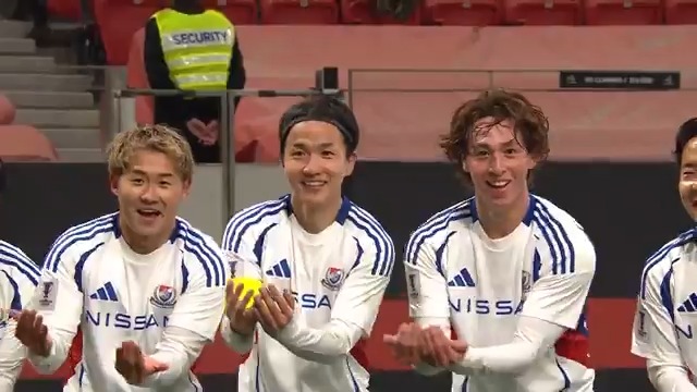 ／ ゆりかごダンスでお祝い👶🌈 ＼ 右サイドで縦に仕掛けた #井上健太 選手のクロスに #天野純 選手が飛び込み追加点✨ #横浜Ｆ・マリノス の見逃し配信、ハイライトをみるなら DAZNで📲 #fmarinos｜#ACLElite