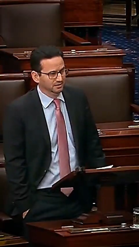 “The only thing Republicans are focused on right now, immediately, urgently, is cutting taxes for billionaires.” “It doesn't matter how much harm comes to your hospitals or your schools or your roads or the one-third of federal workers who are veterans.” Senator Brian Schatz