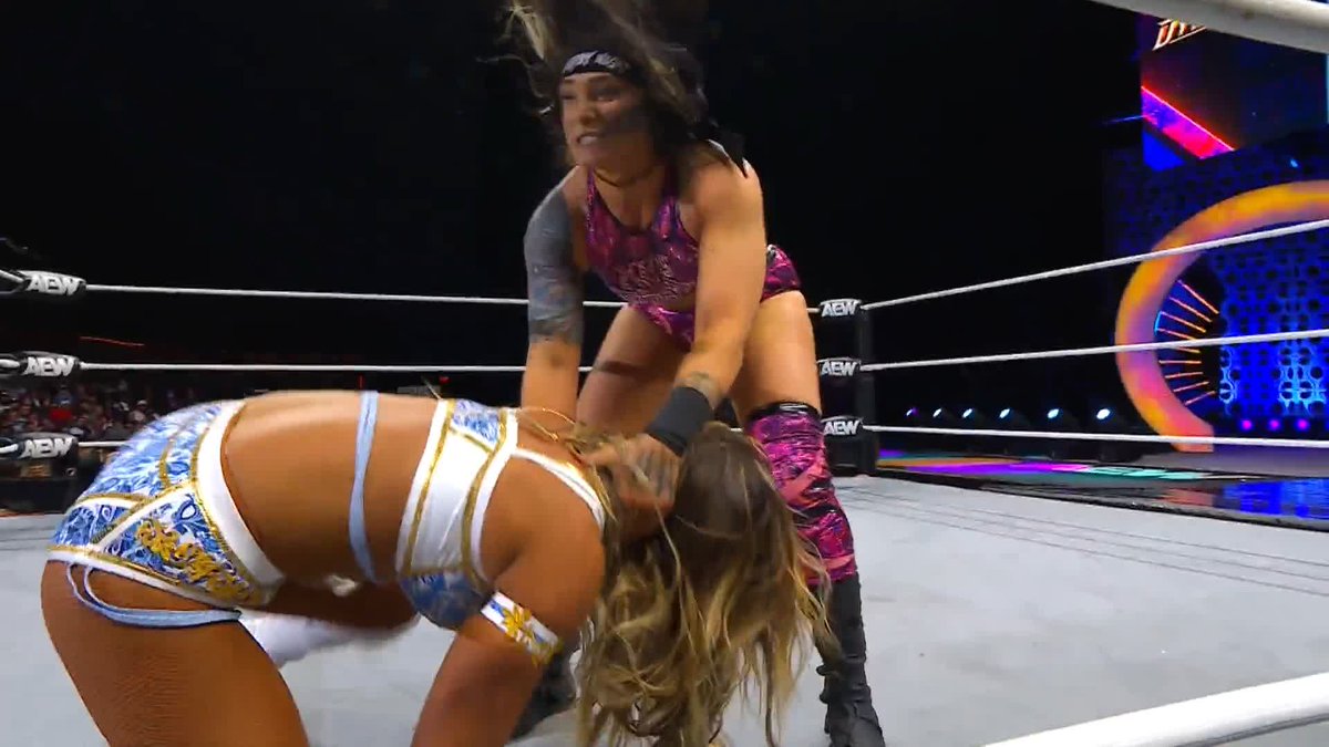 What POWER from Megan Bayne! Watch #AEWDynamite LIVE on TBS & Max @CallMeKrisStat | @MeganBayne