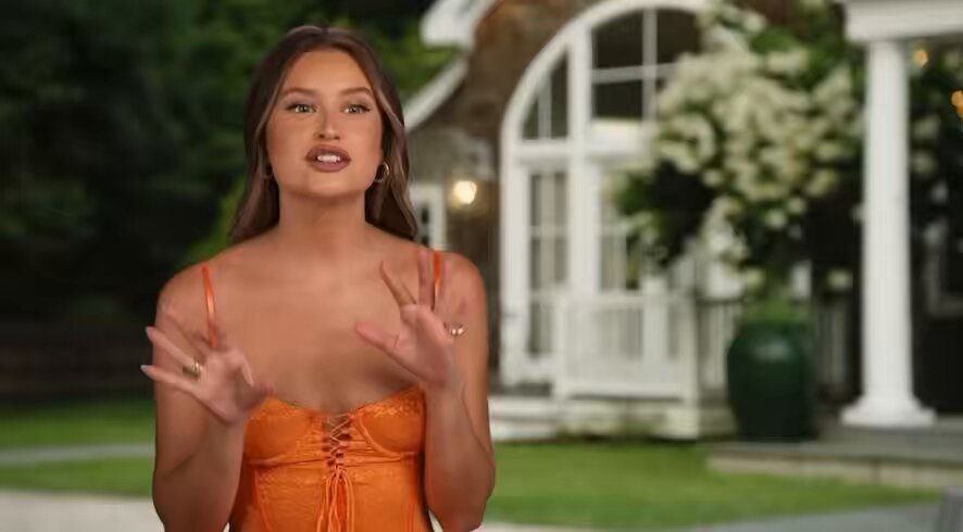 So far so good with Lexi for me. She’s stunning, she’s confident, and she’s bringing fresh energy. And she’s repping my city. I see her making it far on the show. Thoughts on her? #SummerHouse