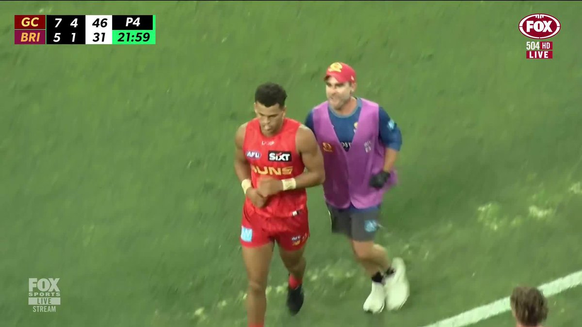 Leo Lombard has come from the ground after this big collision with Levi Ashcroft 📺 Watch #AFLSunsLions on ch. 504 or stream on Kayo: ✍️ BLOG