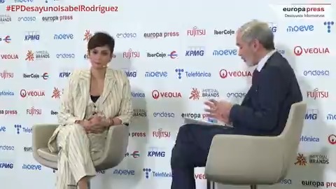 La ministra de Vivienda, sobre la bonificación del 100% del IRPF a los caseros si bajan los alquileres: "No es obligatorio, pueden o no bajar el precio, yo animo a los propietarios a hacerlo. Si lo bajas tienes premio y gana el inquilino" #EPDesayunoIsabelRodríguez