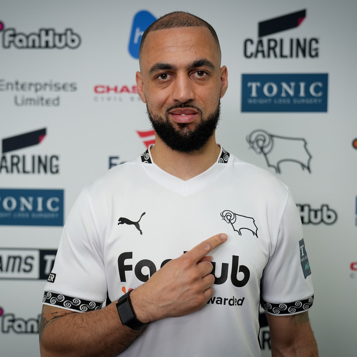 Welcome to Derby County, Kemar Roofe! 🤝