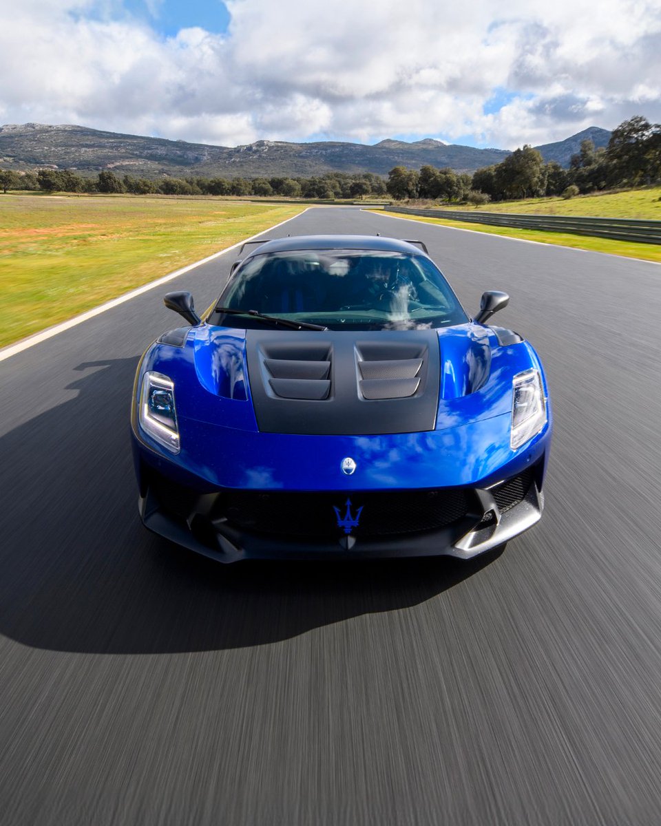 From the open road to full throttle at Ascari, the Maserati GT2 Stradale Driving Experience was all about speed, precision, and a whole lot of horsepower. 640 HP, racing aerodynamics and that unmistakable Maserati roar. Admit it, you can still hear it. #RacingIsLife #Maserati #MaseratiGT2Stradale